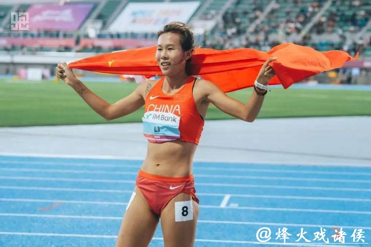 吉林队选手李春辉夺得十五运会女子1500米金牌 吉林队选手李春辉夺得十五运会女子1500米金牌