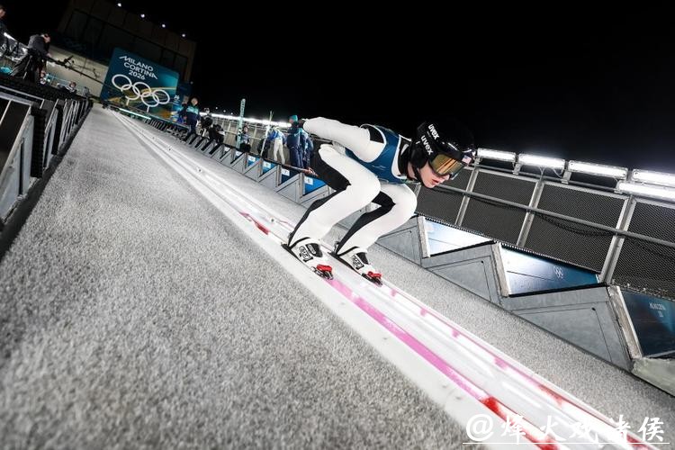 冬奥会|跳台滑雪的“安全线” 冬奥会|跳台滑雪的“安全线”