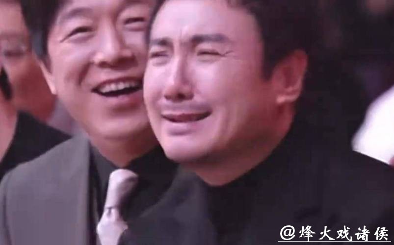 微博之夜众星云集百态生,有人出圈有人尴尬出丑,沈腾表现抢眼成焦点! 微博之夜众星云集百态生,有人出圈有人尴尬出丑,沈腾表现抢眼成焦点!