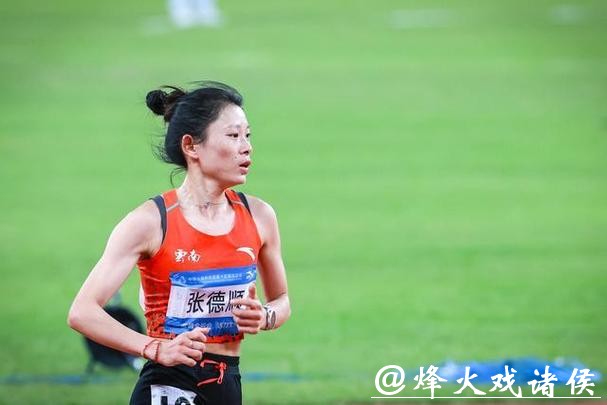 张德顺刷新中国女子10公里路跑最好成绩